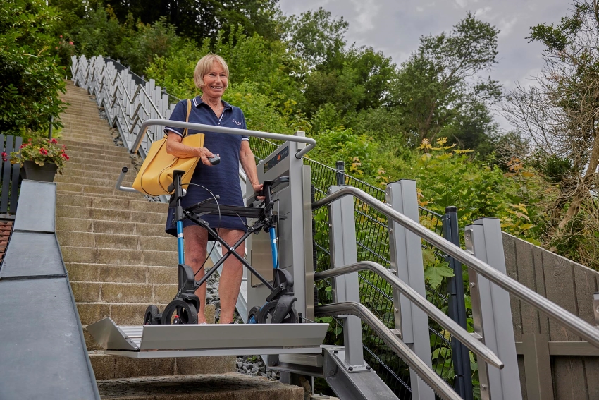 Šikmá schodisková plošina Ascendor