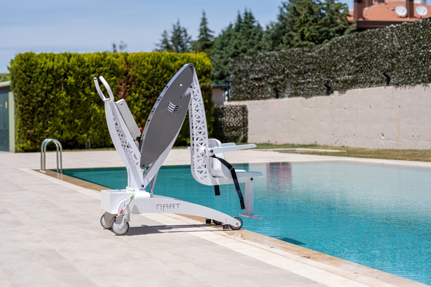 Mobilný bazénový zdvihák Nart Shark