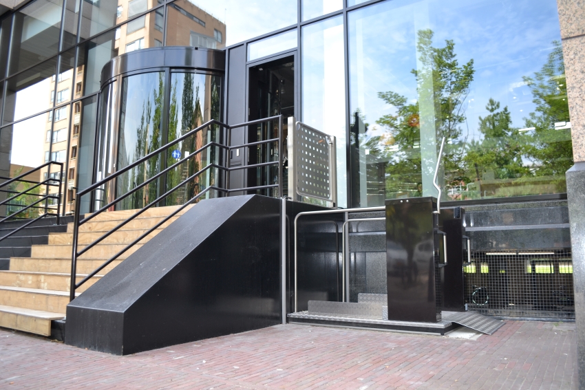 Zvislá zdvíhacia plošina MB1100, MB1400 & MB1700