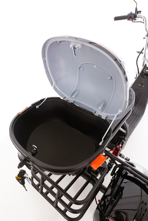 Elektrický Chopper UNIZDRAV PRO trojkolesový – výkonný 2000 W motor - POUŽÍVANÝ A NAJAZDENÝCH 60 KM