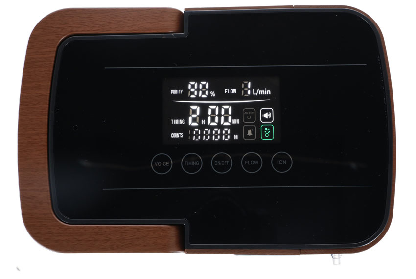 Kyslíkový koncentrátor s hlasovým výstupom UNIZDRAV, 7 l/min, imitácia dreva