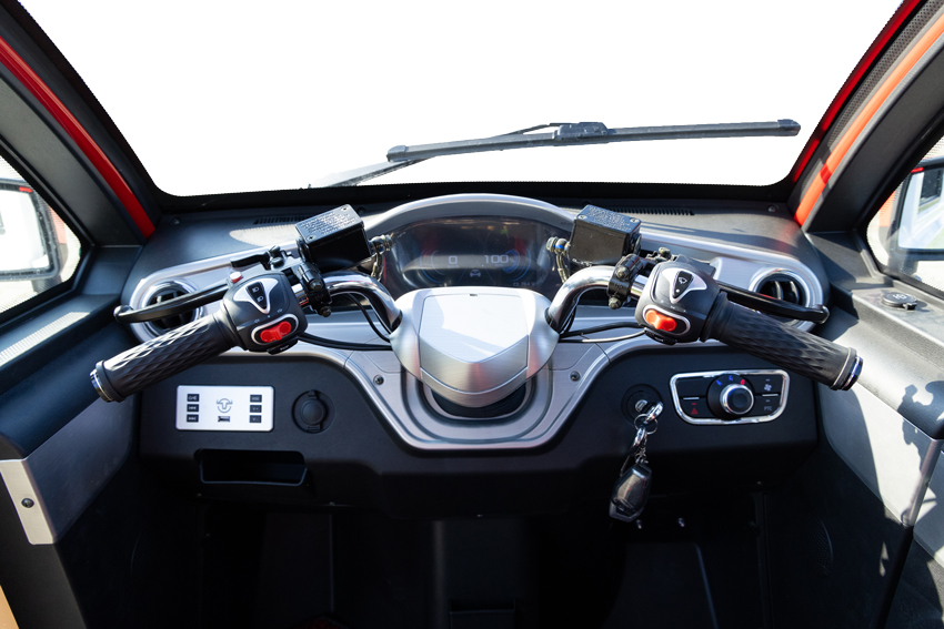 Elektrický trojkolesový skúter UNIZDRAV MiniCar