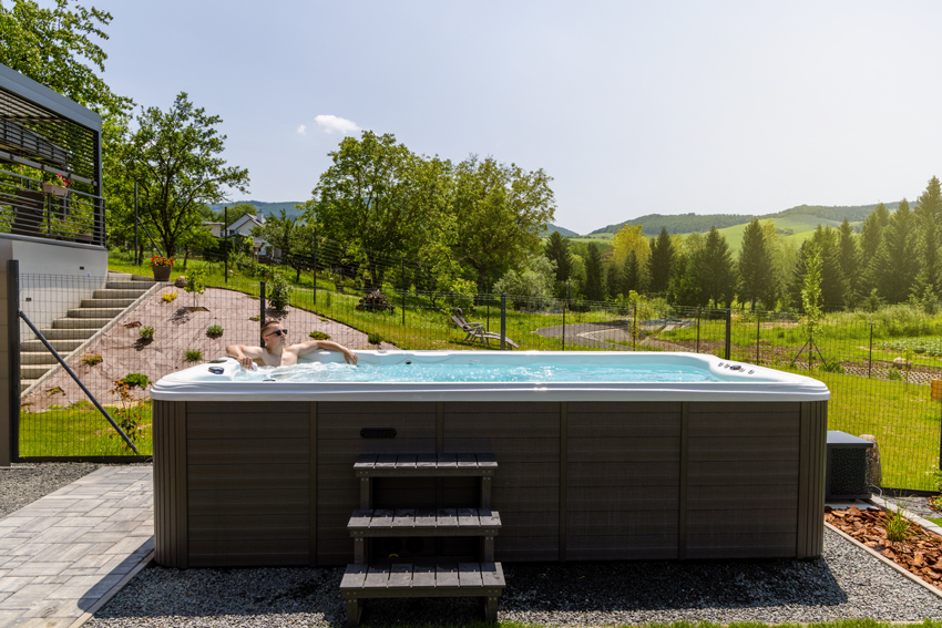 SwimSpa LUX SUNRANS SR853 s protiprúdom a technológiou Balboa
