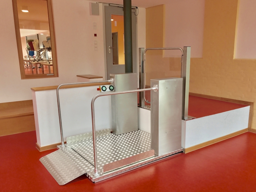 Zvislá zdvíhacia plošina MB 850