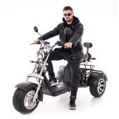 Elektrický CHOPPER UNIZDRAV trojkolesový – výkonný 2000 W motor - MIERNE ŠKRABANCE