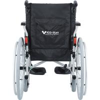 Invalidný vozík odľahčený s nastaviteľným ťažiskom