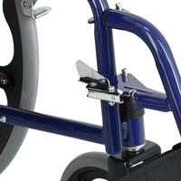 Invalidný vozík UNIZDRAV - oceľový