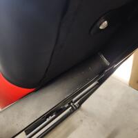 Inverzný stôl s funkciou vibračnej masáže a výhrevu - BEZ PÔVODNEHO OBALU, MIERNE ŠKRABANCE NA KONŠTRUKCII, POŠKODENÝ POŤAH. V ZLOŽENOM STAVE