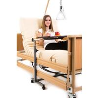 Lôžkový stolík k posteli