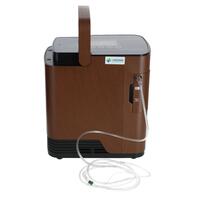 Kyslíkový koncentrátor s hlasovým výstupom UNIZDRAV, 7 l/min, imitácia dreva - NABEHANÉ 2 HODINY