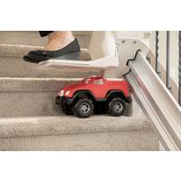 Stoličkový výťah Elan s rovnou koľajnicou