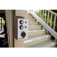 Stoličkový výťah Elite s rovnou koľajnicou