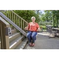 Stoličkový výťah Elite s rovnou koľajnicou