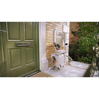 Stoličkový výťah Unizdrav so zatočenou koľajnicou