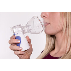 Prenosný batériový inhalátor s nebulizačnou funkciou a USB napájaním