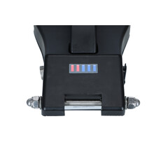 Elektrický prídavný pohon k invalidnému vozíku určený pre doprovod