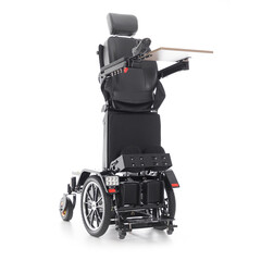 Elektrický invalidný vozík s vertikálnym zdvihom