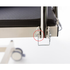 Sprchovacie lôžko UNIZDRAV – hydraulické/manuálne - ŠKRABANCE NA KONŠTRUKCIÍ LÔŽKA