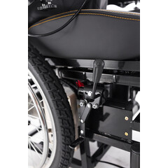 Elektrický invalidný vozík s vertikálnym zdvihom