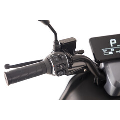 Elektrický skúter UNIZDRAV e-City s dojazdom 120 km