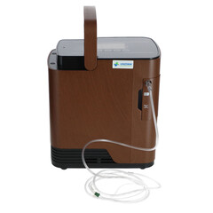 Kyslíkový koncentrátor s hlasovým výstupom UNIZDRAV, 7 l/min, imitácia dreva (Používaný kus)