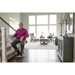 Stoličkový výťah Elan s rovnou koľajnicou