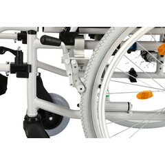 Invalidný vozík odľahčený s nastaviteľným ťažiskom  (Výstavný kus)