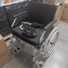 Invalidný vozík odľahčený s nastaviteľným ťažiskom  (Výstavný kus)