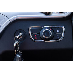 Elektrický trojkolesový skúter UNIZDRAV MiniCar (Používaný kus)