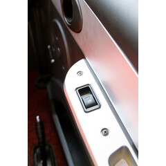 Elektromobil UNIZDRAV MiniCar - POŠKODENÁ FARBA NA ZADNOM NÁRAZNÍKU