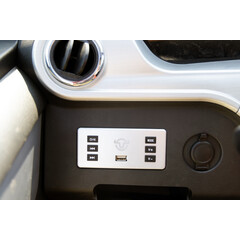 Elektromobil UNIZDRAV MiniCar - POŠKODENÁ FARBA NA ZADNOM NÁRAZNÍKU