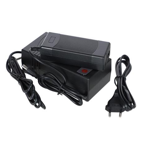 Náhradná externá batéria s nabíjačkou ku kyslíkovému koncentrátoru Venus 5 a 6