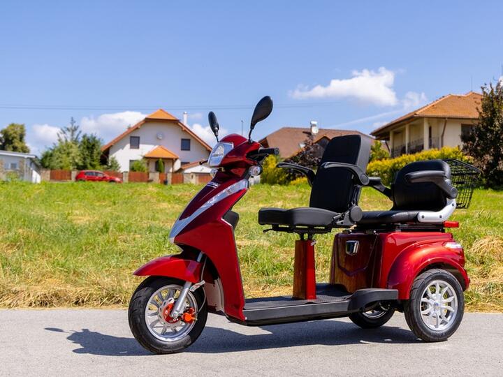 POROVNANIE: najlepšie elektrické vozidlá pre seniorov