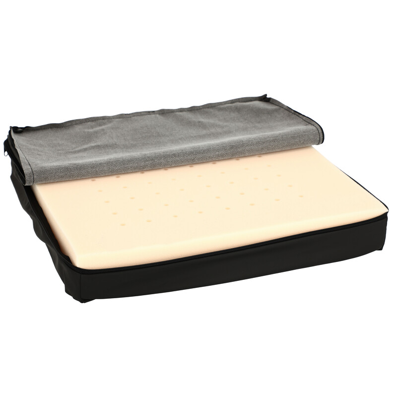 Perforovaná sedačka z vysokoelastickej peny 46 x 46 x 7cm