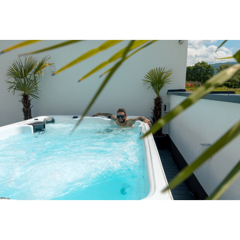 SwimSpa LUX Balboa USA