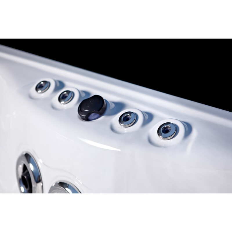 SwimSpa LUX SUNRANS SR853 s protiprúdom a technológiou Balboa