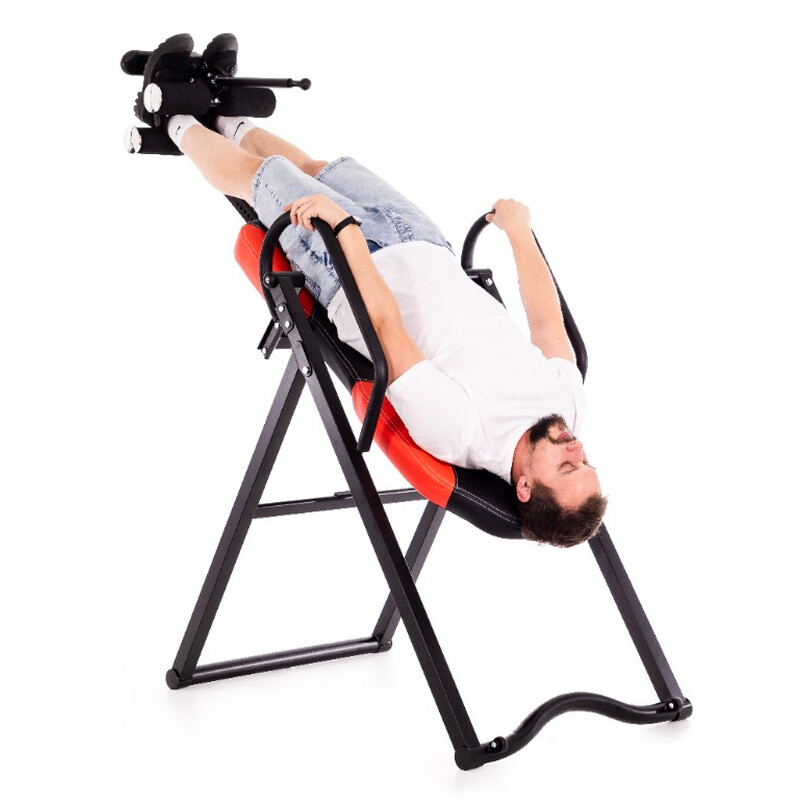 Inverzný stôl s funkciou vibračnej masáže a výhrevu