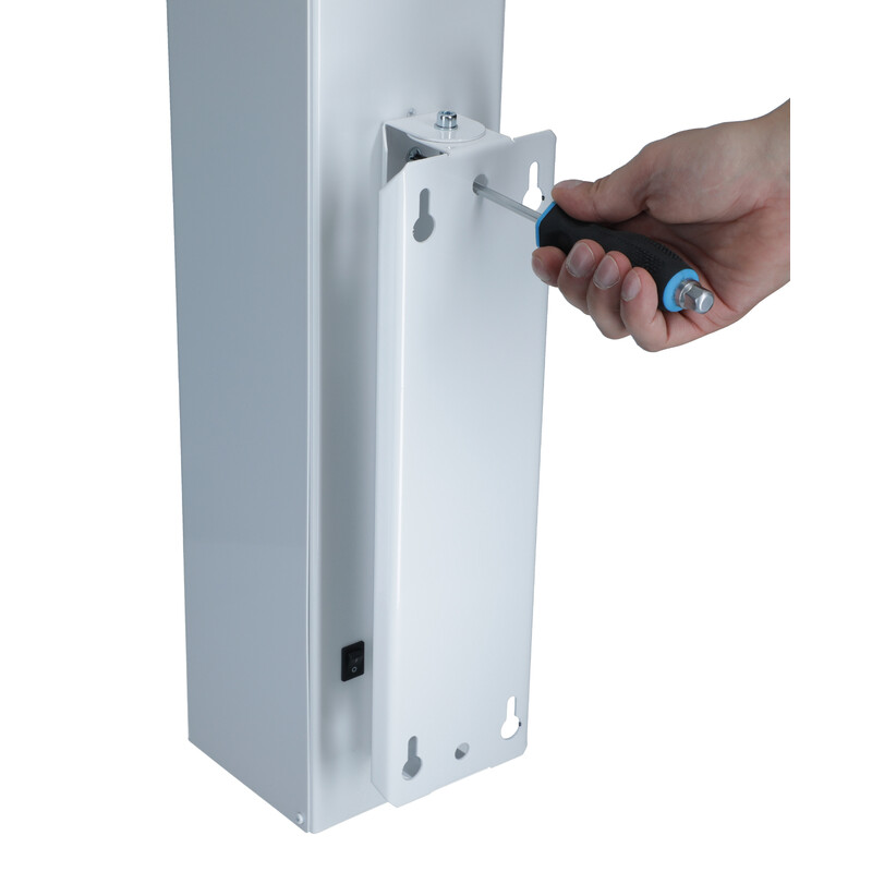 Germicídny žiarič UNIZDRAV s displejom uzavretý nástenný – biele vyhotovenie