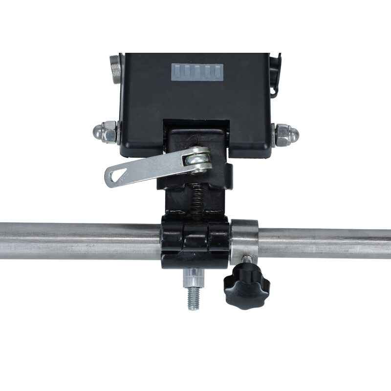 Elektrický prídavný pohon k invalidnému vozíku určený pre doprovod