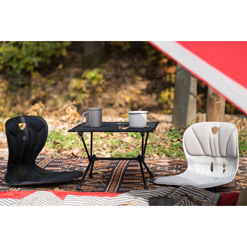 Ergonomická opierka na správne držanie tela Curble Chair Comfy, sivá