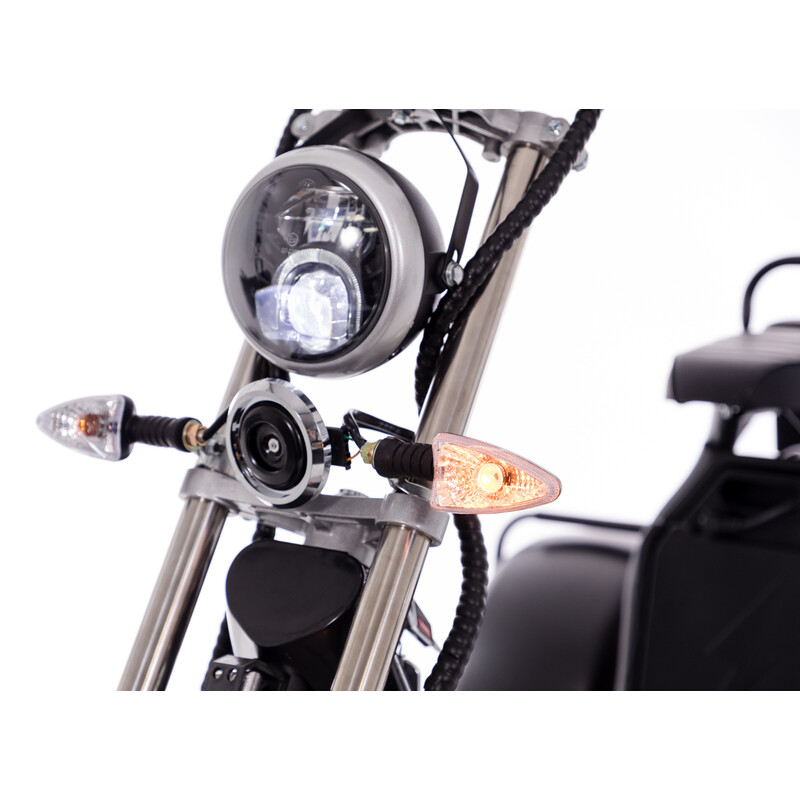 Elektrický CHOPPER UNIZDRAV PRO trojkolesový – výkonný 2000 W motor - NAJAZDENÝCH 56 KM, MIERNE ŠKRABANCE NA BLATNÍKU