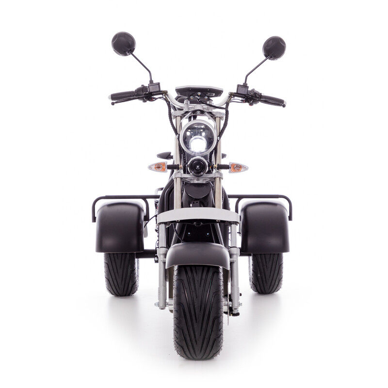 Elektrický CHOPPER UNIZDRAV PRO trojkolesový – výkonný 2000 W motor - NAJAZDENÝCH 56 KM, MIERNE ŠKRABANCE NA BLATNÍKU
