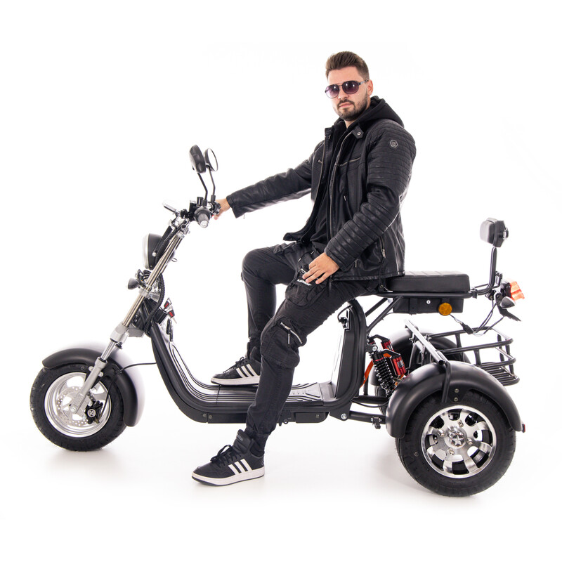 Elektrický CHOPPER UNIZDRAV PRO trojkolesový – výkonný 2000 W motor - NAJAZDENÝCH 56 KM, MIERNE ŠKRABANCE NA BLATNÍKU
