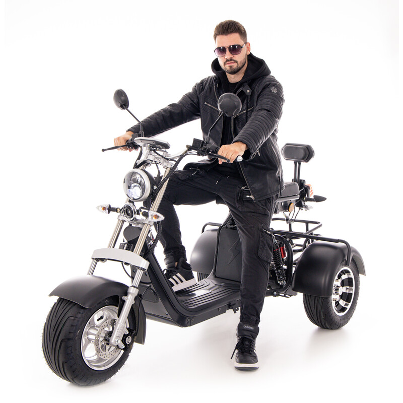 Elektrický CHOPPER UNIZDRAV PRO trojkolesový – výkonný 2000 W motor - NAJAZDENÝCH 56 KM, MIERNE ŠKRABANCE NA BLATNÍKU