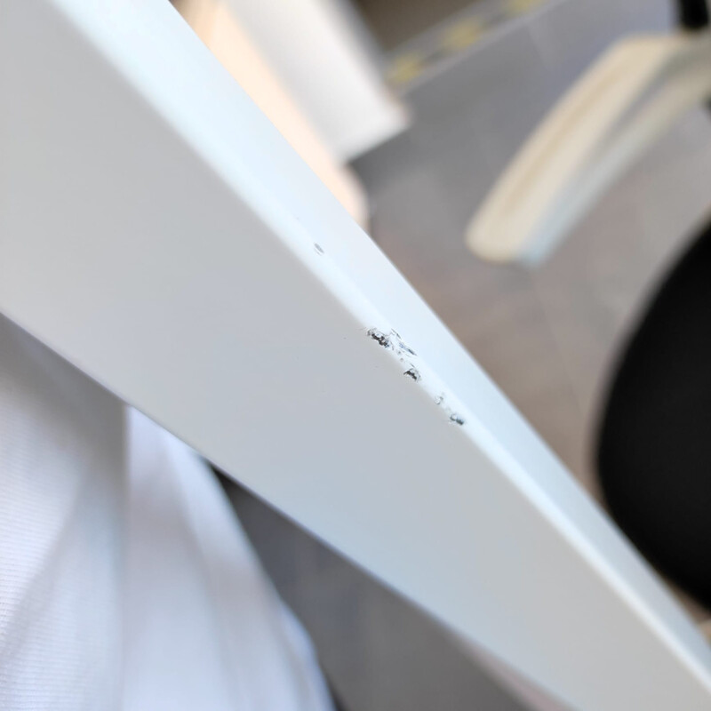 Podlahový stojan k biolampe Bioptron PRO 1 - POŠKRIABANÝ