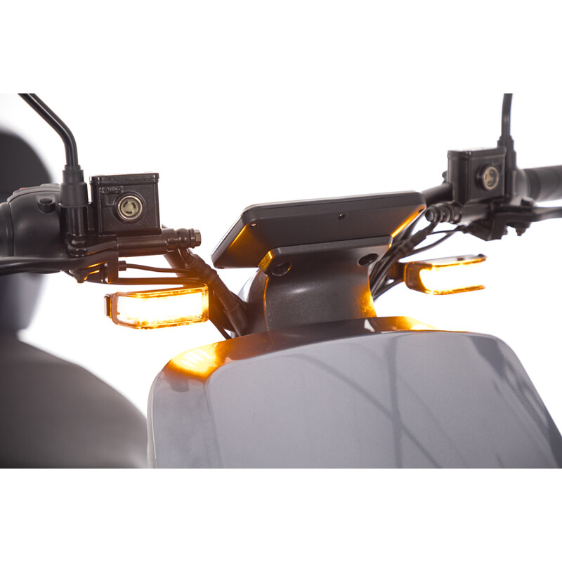 Elektrický skúter UNIZDRAV e-City s dojazdom 60 km