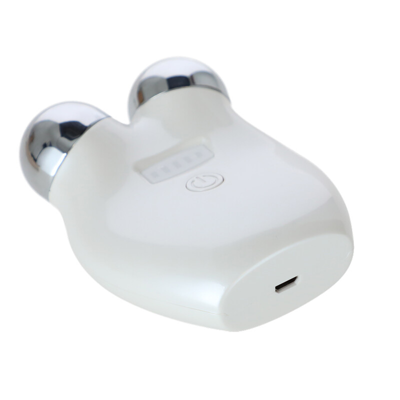 Masážny prístroj na tvár a krk s EMS funkciou