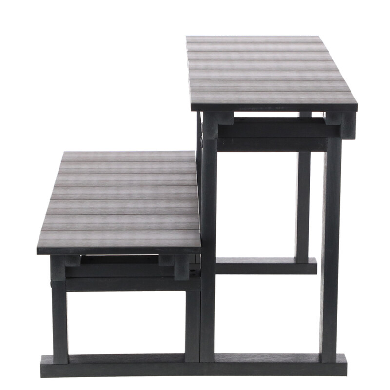 Dvojstupňové schodíky k vírivke