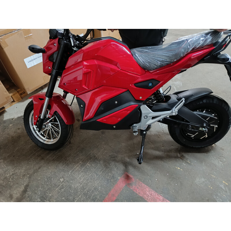Elektrická motorka e-Flex, červená - PRASKLINA NA PLASTE V PREDNEJ ČASTI