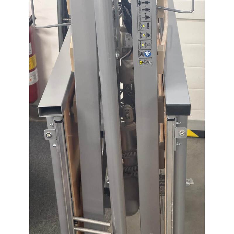 Elektrická polohovacia posteľ CLASSIC - POŠKODENÁ FARBA, ŠKRABANCE, CHÝBAJÚCA KRYTKA